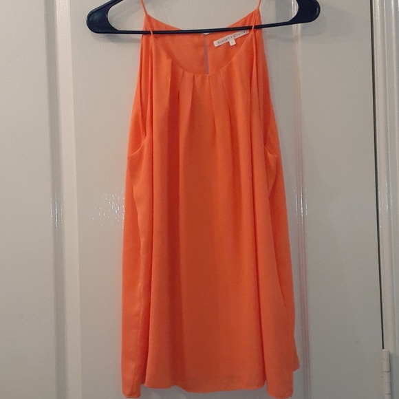 Sleeveless blouse - Picture 1 of 1